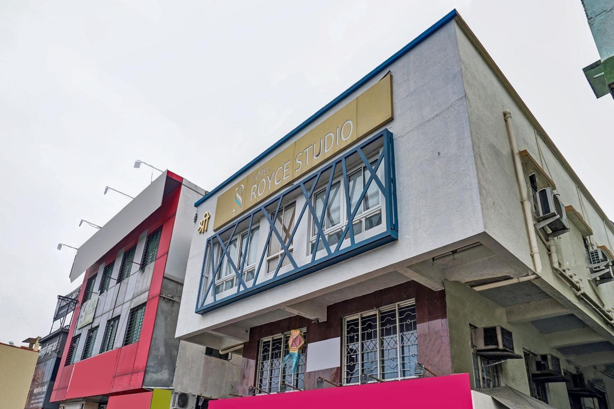 Collection O Royce Studios Near Pune Airport Exterior foto